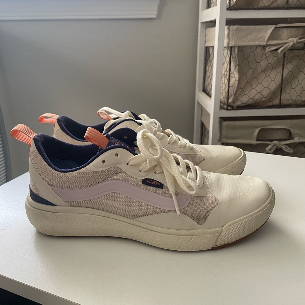 Women’s Vans UltraRange EXO